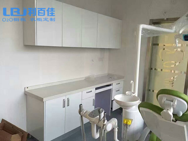 為什么口腔專科裝修找利百佳定制櫥柜、衣柜、衛浴柜