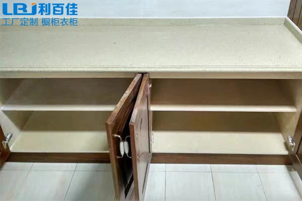 立夏啦，利百佳的石材櫥柜可以派上用場(chǎng)了