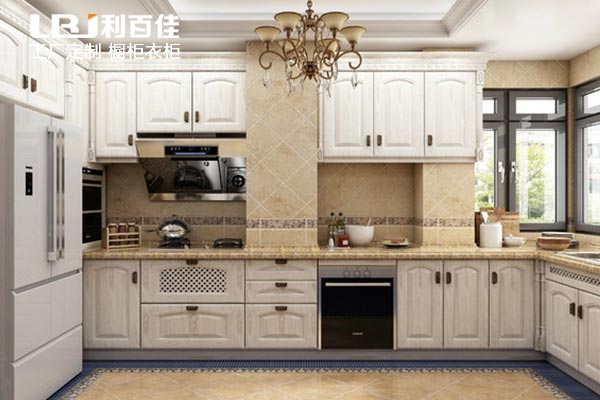 石材櫥柜和木質(zhì)櫥柜兩難擇，看利百佳怎么幫你選!